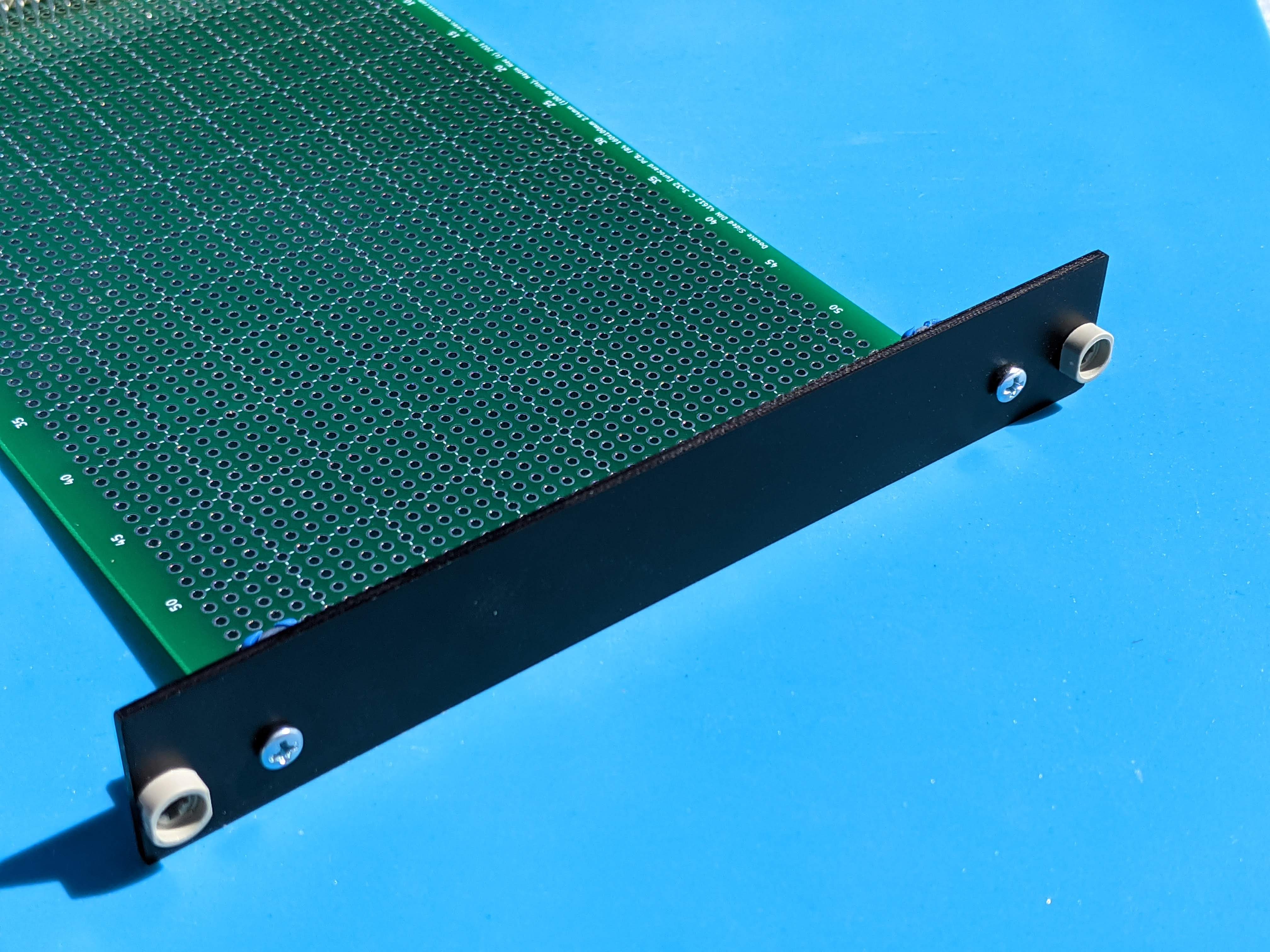 3U 4HP front panel blanking plate DIN41612 with PCB mounting hole