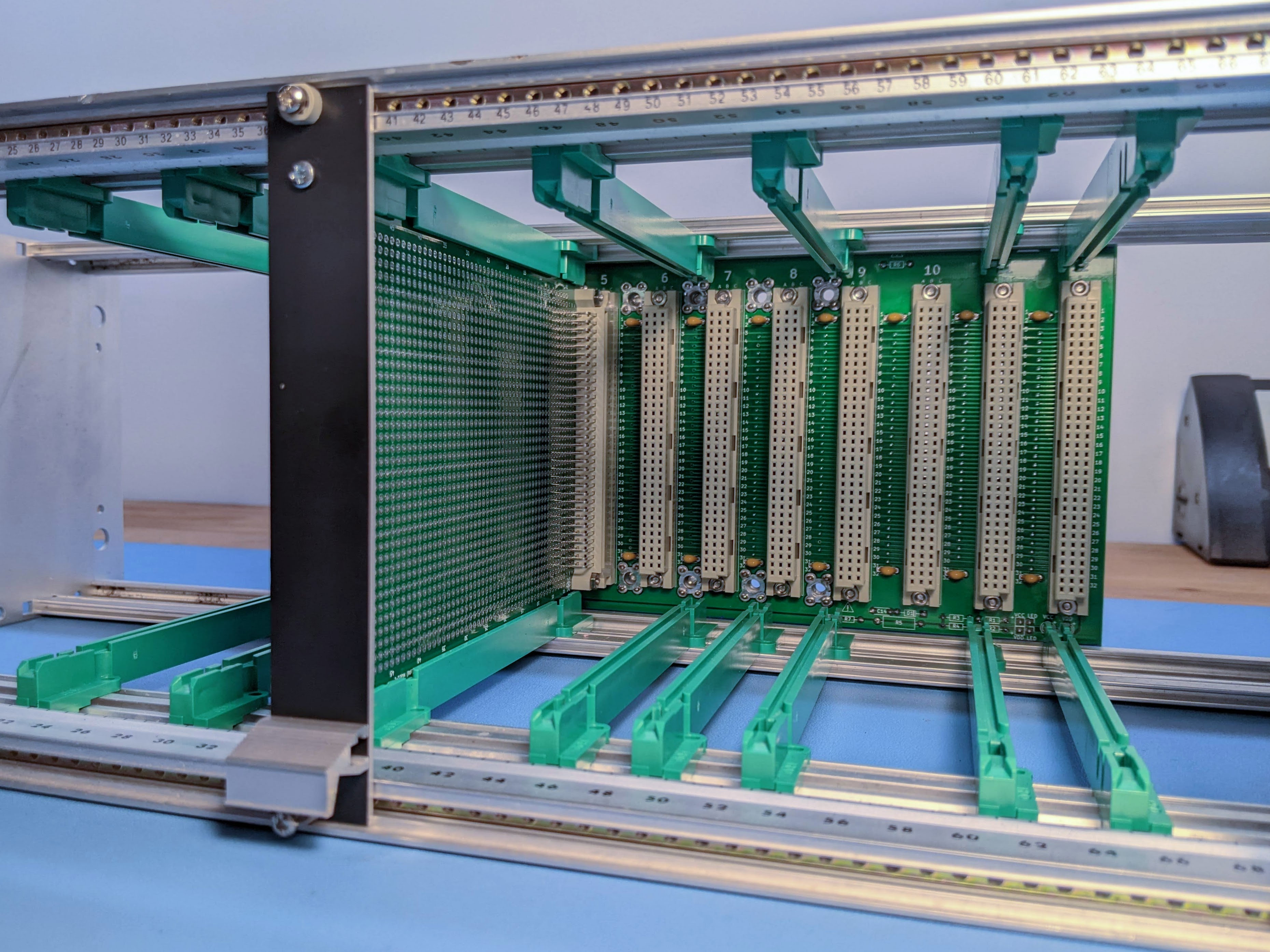 Microbus Backplane PCB for Eurocards DIN41612 12 slot 3U 48HP