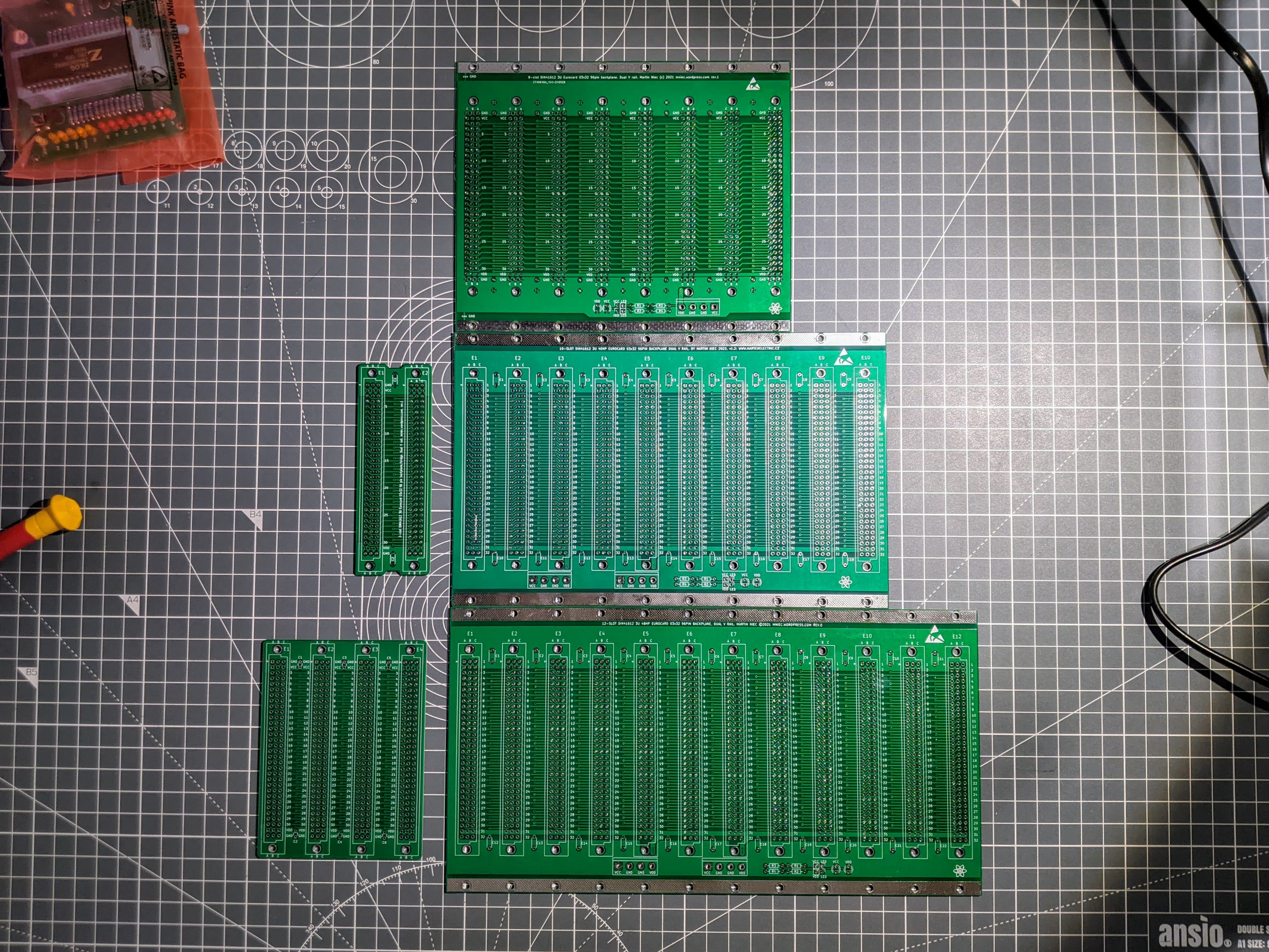 Microbus pssive backplane PCB for Eurocards DIN41612 4 slot 3U 16HP
