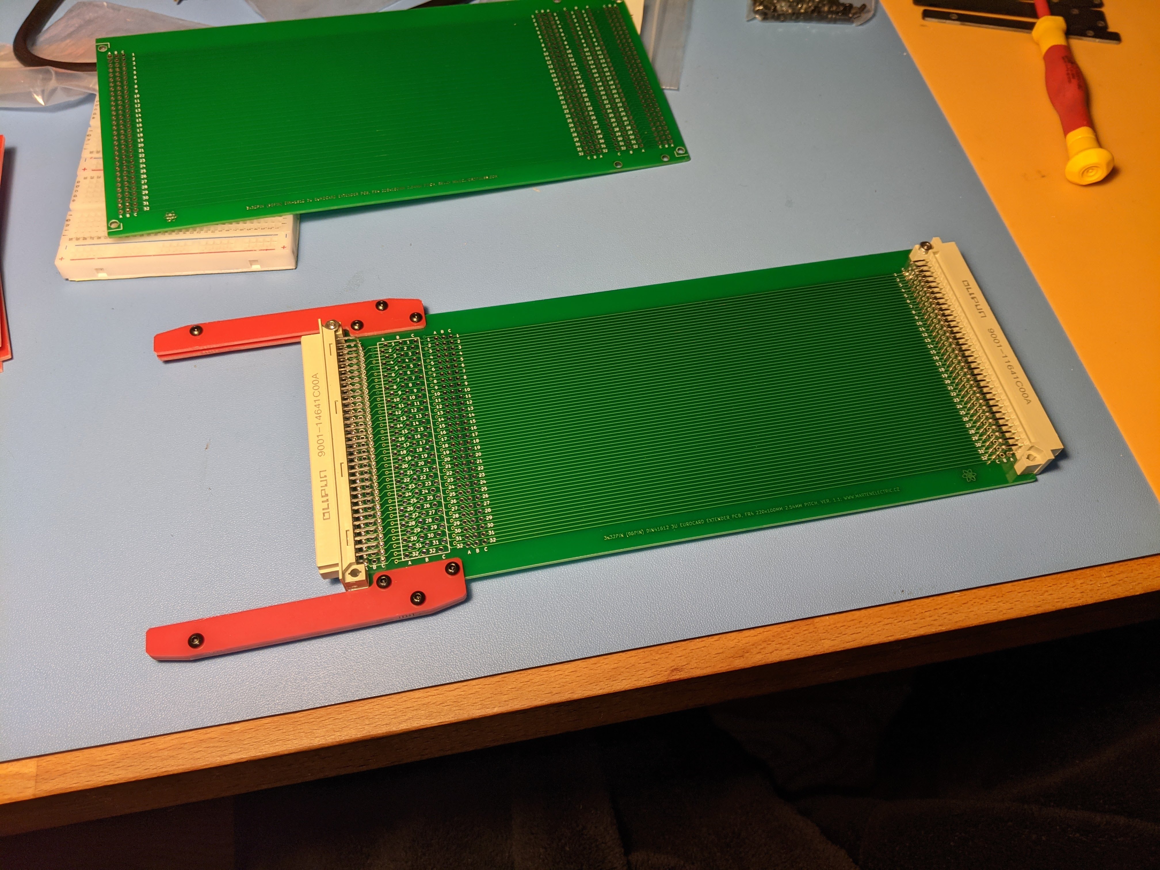 Eurocard DIN41612 3U riser extender PCB card 220mm with test points and PCB guide