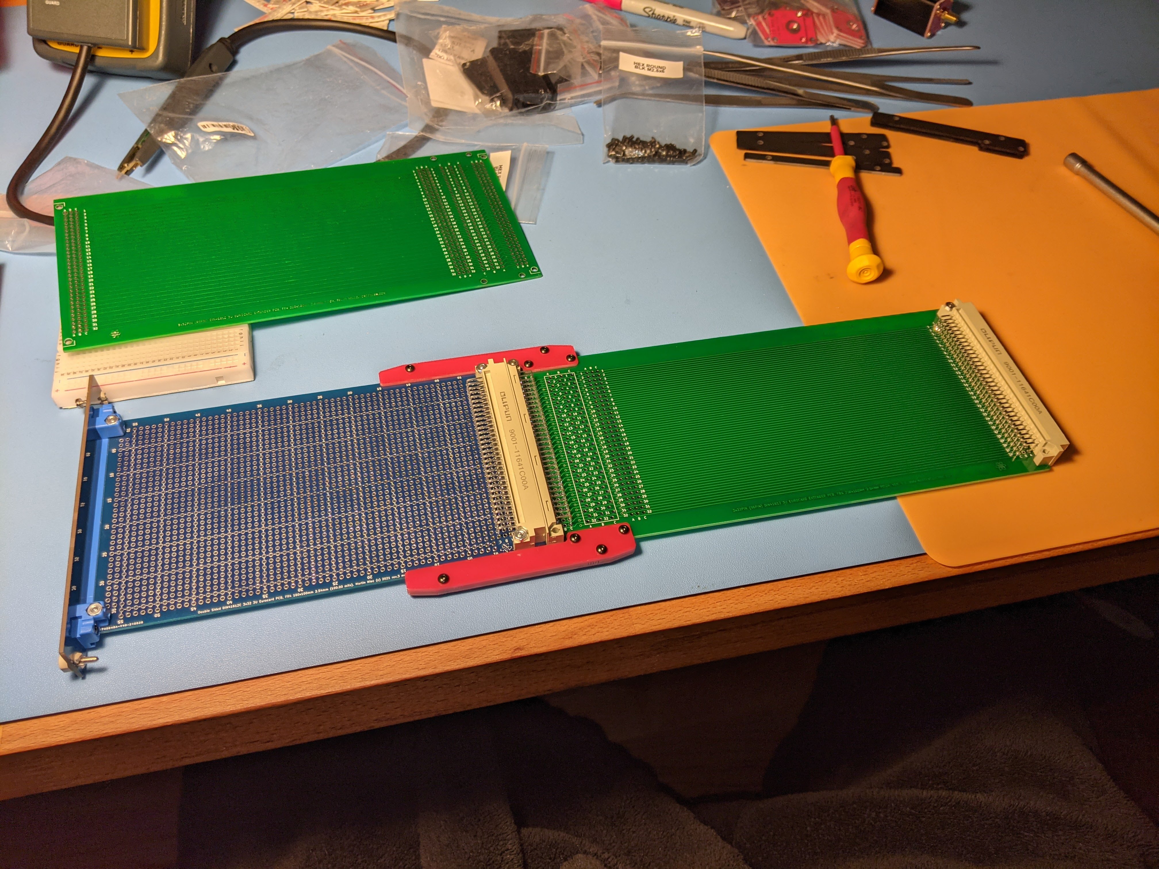 Eurocard DIN41612 3U riser extender PCB card 220mm with test points and PCB guide